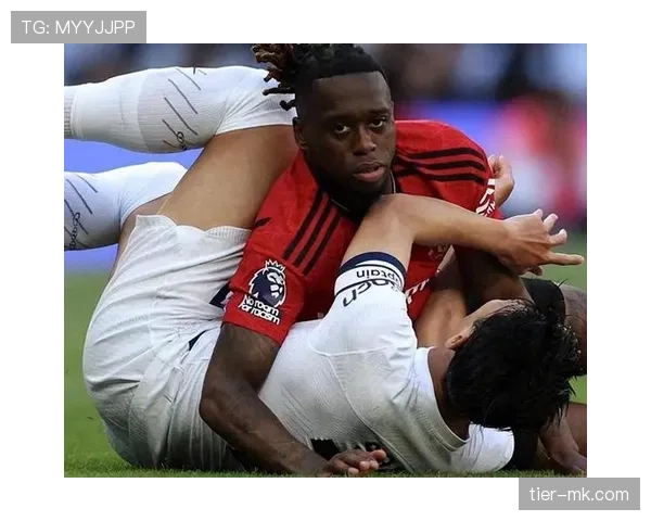 滕哈赫战术调整显成效，球队在对阵弱旅时表现稳健