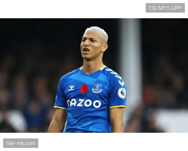 理查利森头球建功，状态回暖助球队再创佳绩