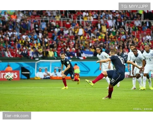 科隆边路进攻策略奏效，球队状态回暖表现亮眼