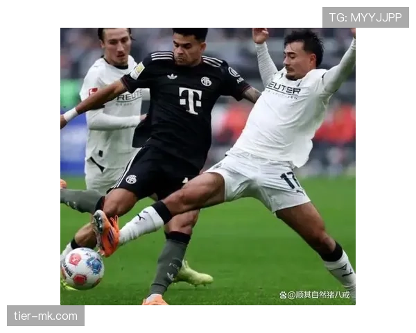 拜仁防线问题持续暴露,对争冠形势产生影响 拜仁防线问题持续暴露,对争冠形势产生影响