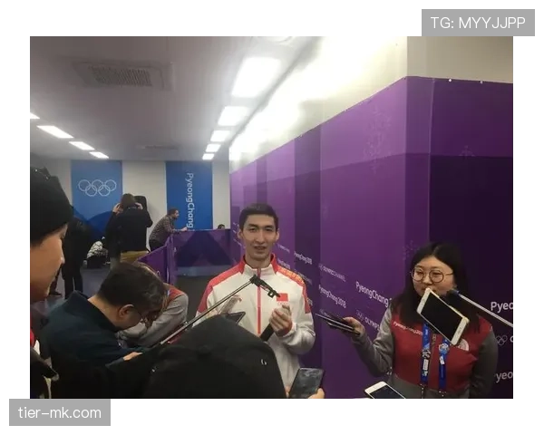 武大靖家里冰箱贴全是金牌，朋友去串门以为进了奖品陈列室