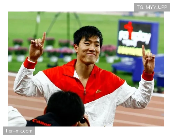 刘翔当年退赛要是换成现在这帮流量明星，热搜得爆成啥样