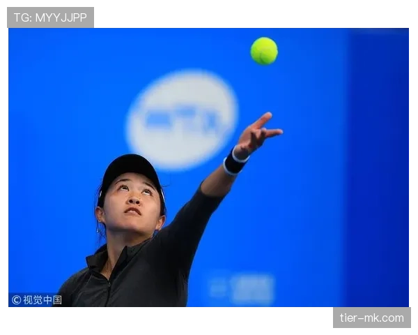 朱琳这生活距离球场像隔了几个星球，豪宅和训练鞋一起摆着，你说这咋整？