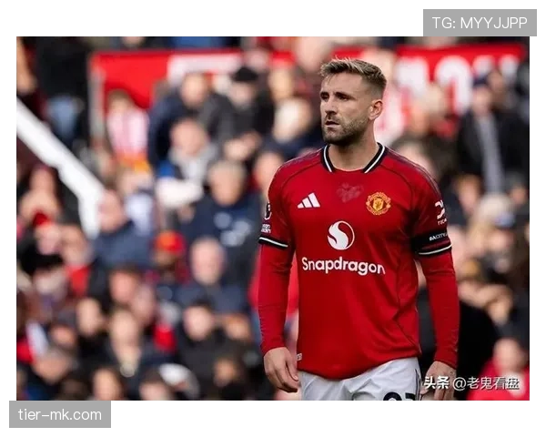 曼联红魔风暴席卷：新帅战术引爆内部冲突，争冠之路迷雾重重，关键球员依赖症成致命弱点！